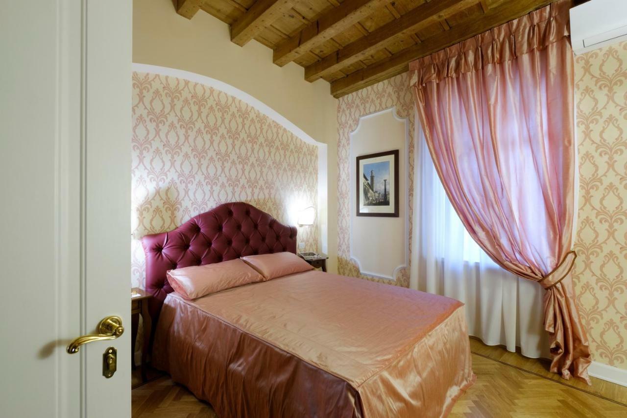 Boutique Al Chiostro De San Salvar Gasthof *