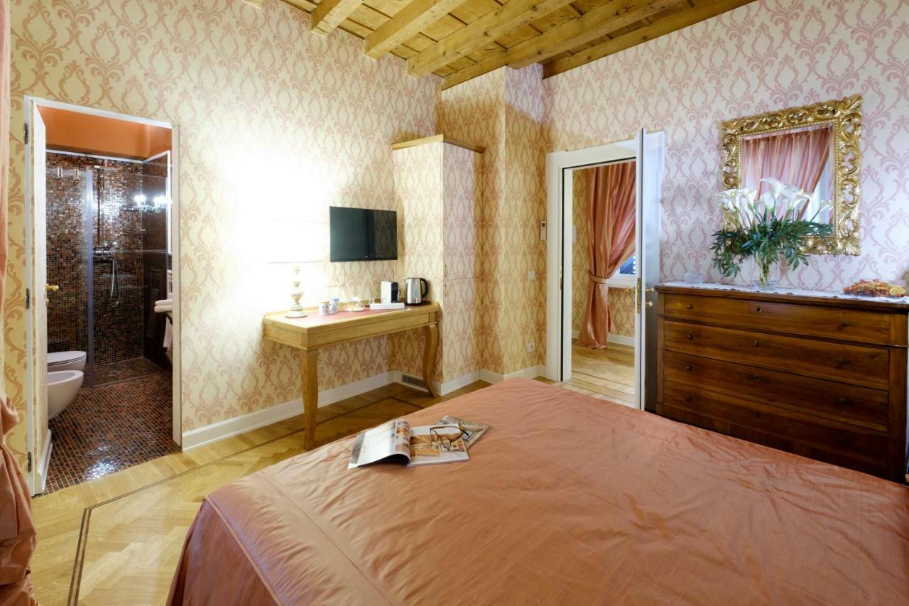 Boutique Al Chiostro De San Salvar Gasthof *